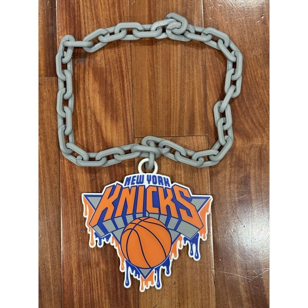 New York Knicks NBA Basketball Logo Fan Necklace Hype Chain Pendant - Gray